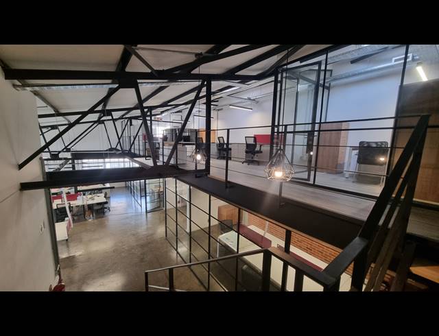 486M² OFFICE FOR SALE IN SALT RIVER